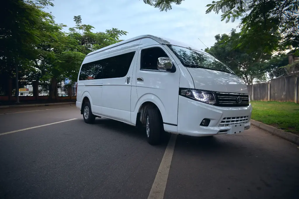 OMAA H5 2.4L Petrol 15 Seater